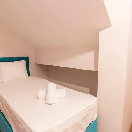 Comfortable House In Kagithane, Istanbul